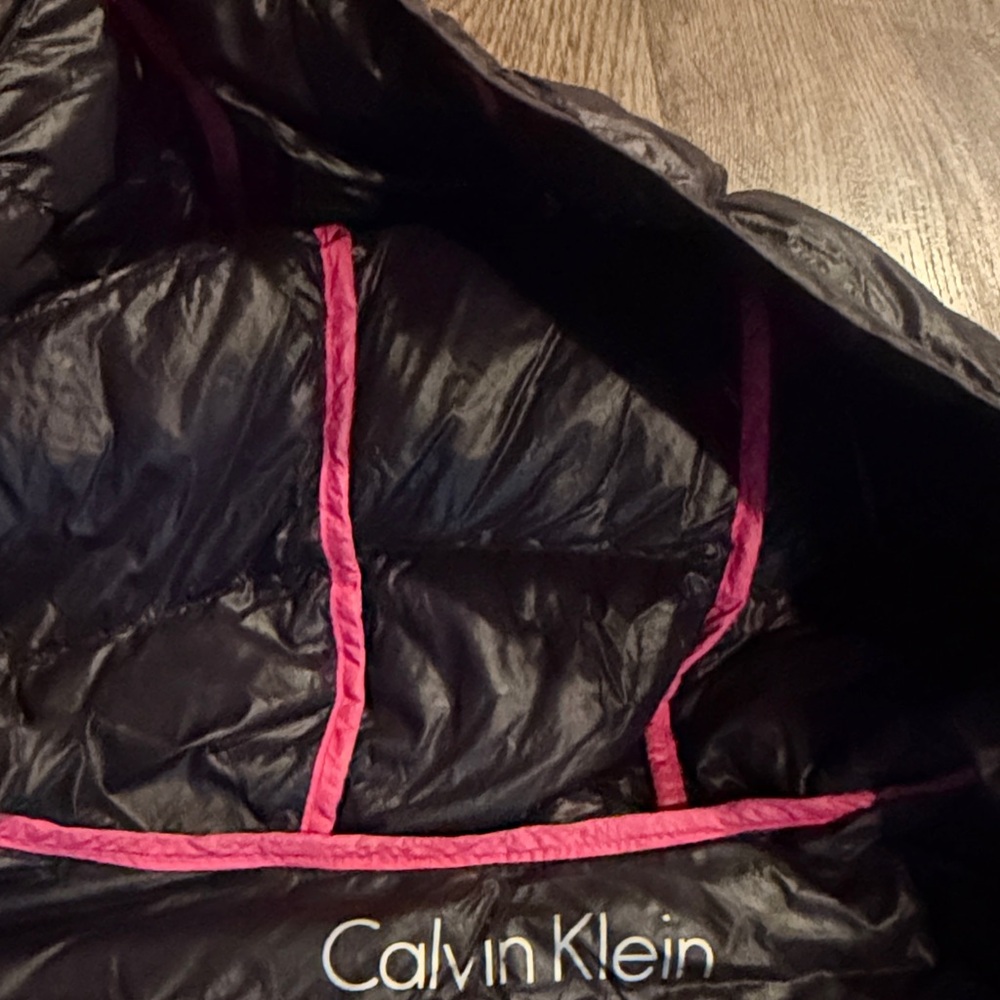 Calvin Klein Packable Jacket M - image 3